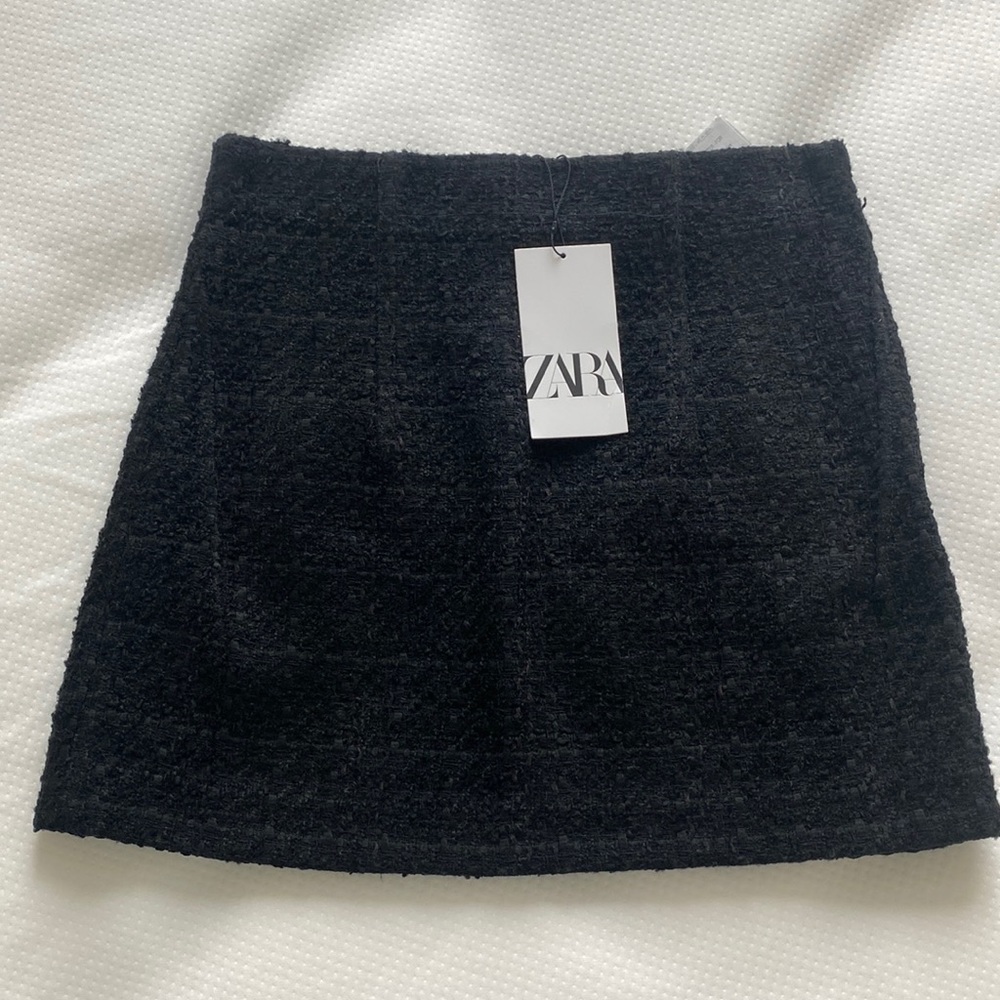 UNWORN TAGS ON Zara miniskirt